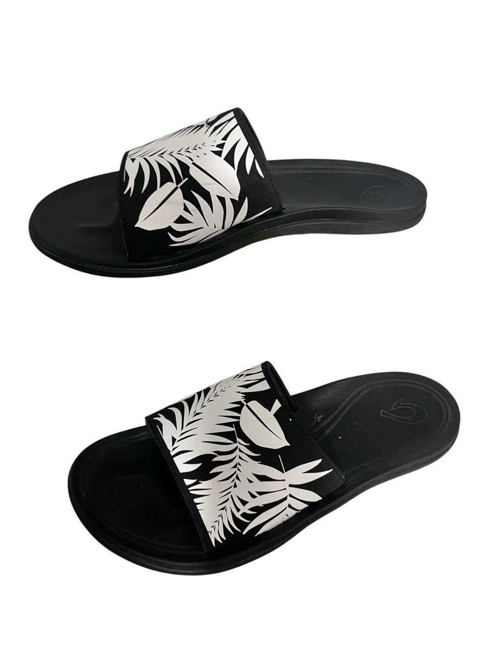 OluKai Women's Punua 'Olu Slides